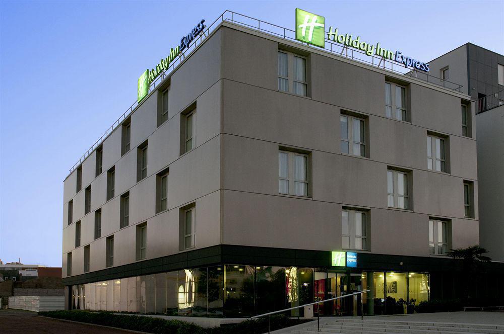 圣纳扎尔假日度假酒店 圣纳泽尔 外观 照片
